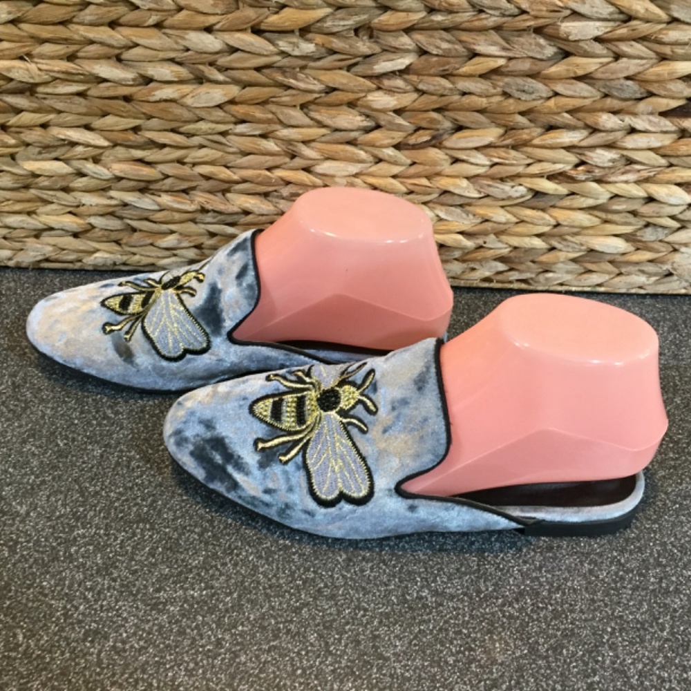 Steve Madden Blue-Gray and Gold Bee Embroidered Loafers - Picture 4 of 15